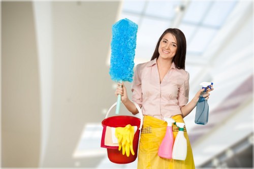 Detailed bathroom cleaning for a move in service in E14