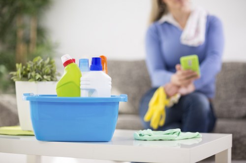 Commercial deep cleaning service for E14 offices and premises