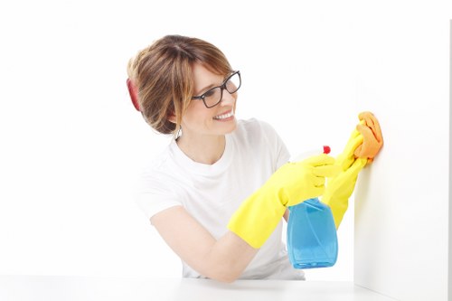 Regular cleaning checklist and preparation for E14 customers